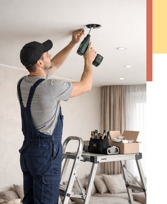 Установка и монтаж точечных светильников в натяжной потолок в Красноуфимске от 1828 руб. | ОТДЕЛОЧНИК-Крф